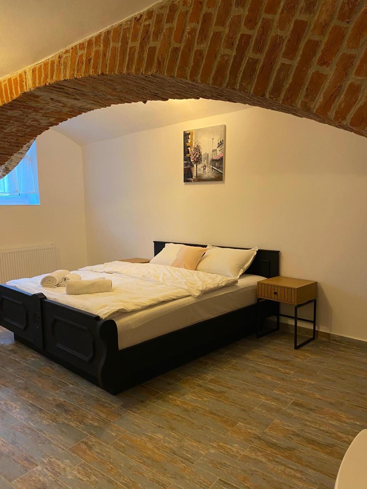 Liberte Apartments Oradea Zewnętrze zdjęcie